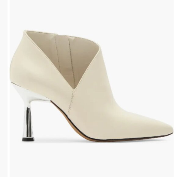 Vince Camuto Women's Pointed Toe Bootie Creamy White - Picture 8 of 8